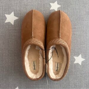 Dearfoams Tan Slippers